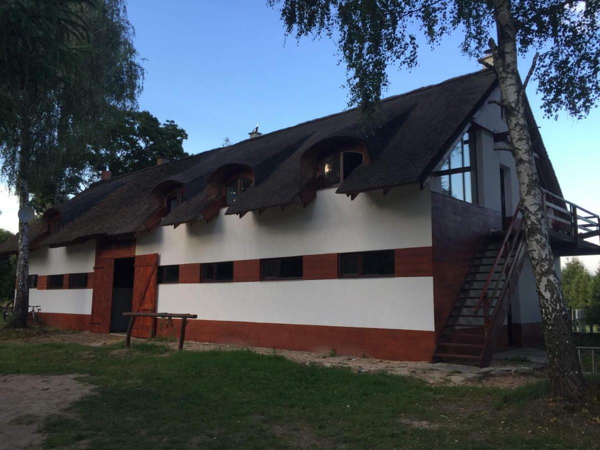 Stadnina Lekwica Екстериор снимка