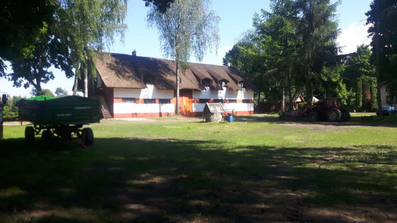 Stadnina Lekwica Екстериор снимка